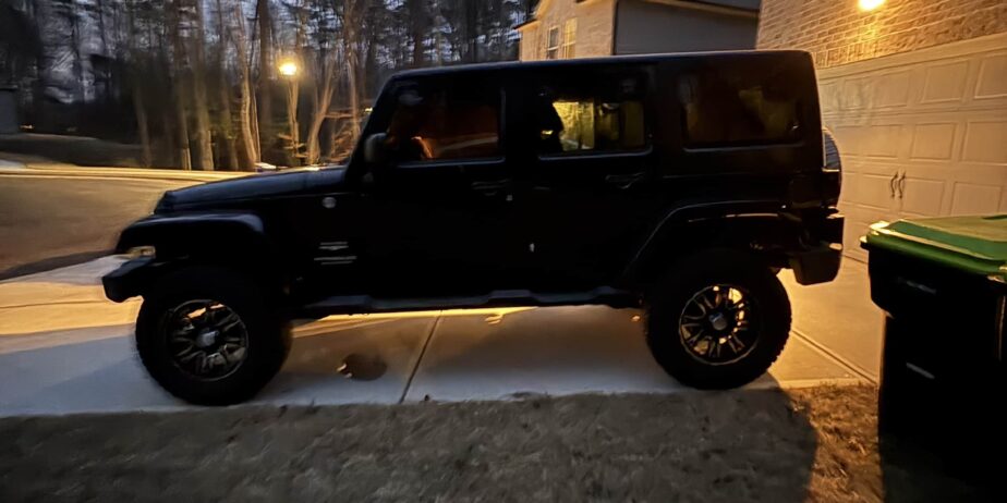 2012 Wrangler Unlimited Sahara 123k