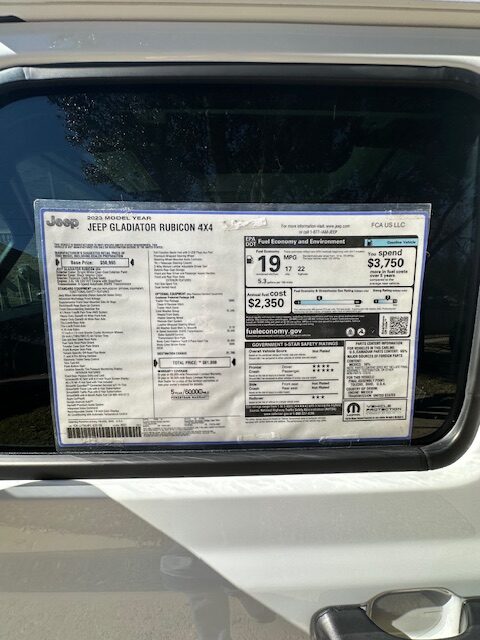 2023 Gladiator Rubicon 4×4 “Summer Lovin” many extras, mint only 2813 miles