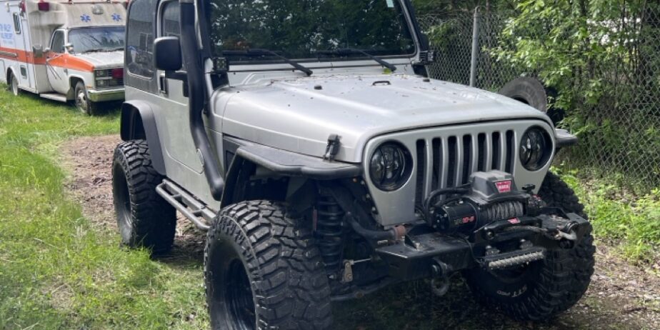 2004 hard top wrangler sport