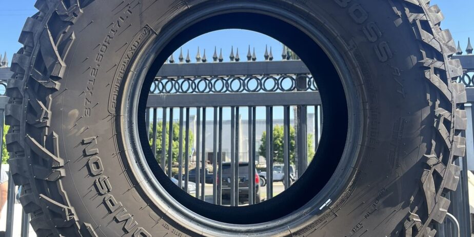 Mickey Thompson Baja Boss A/T 37/12.50/R17 “USED”