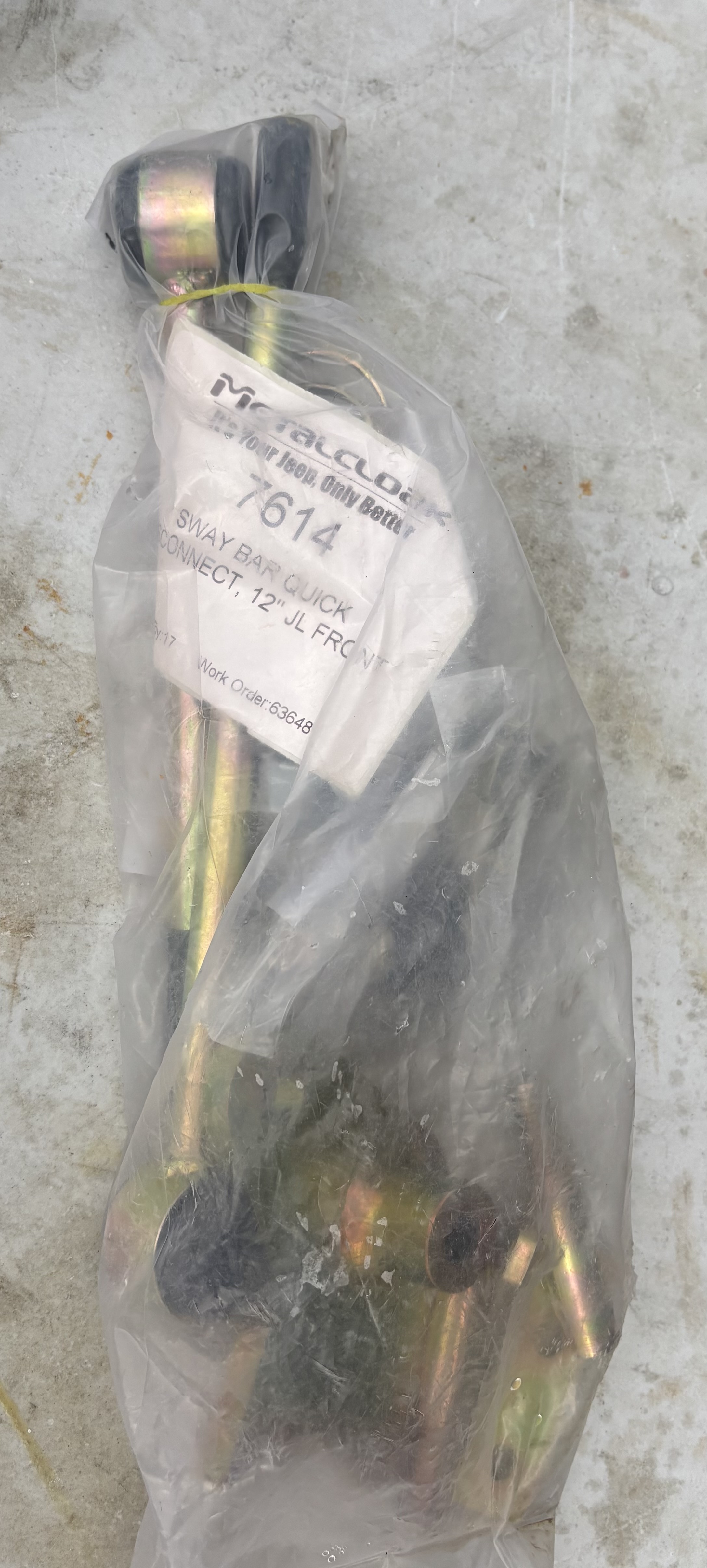 Front sway bar quick disconnect
