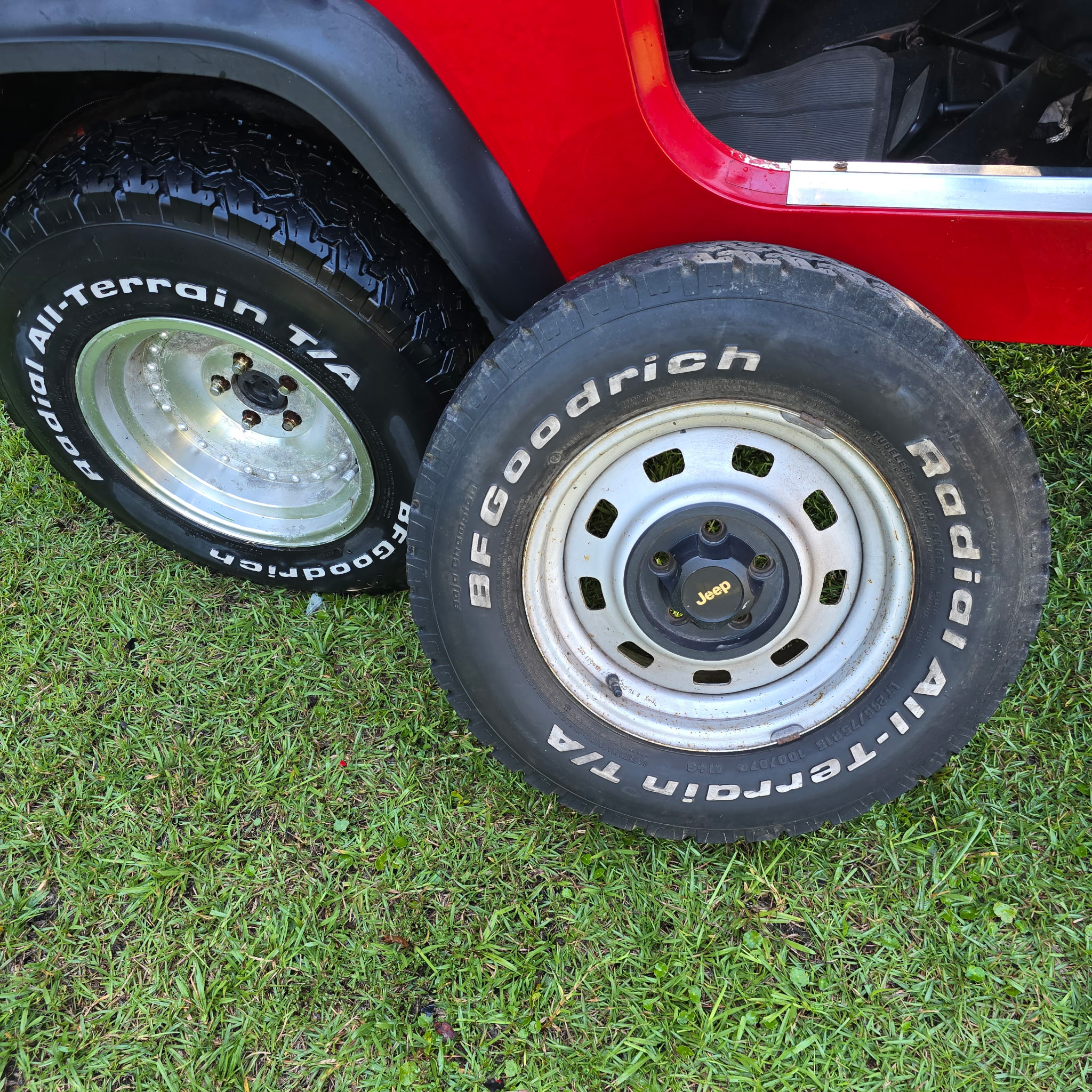 1992 Jeep Wranler, 4 cylinder, manual transmission-149,587 original miles