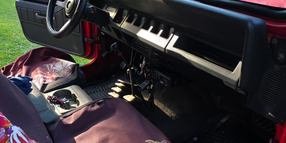1992 Jeep Wranler, 4 cylinder, manual transmission-149,587 original miles
