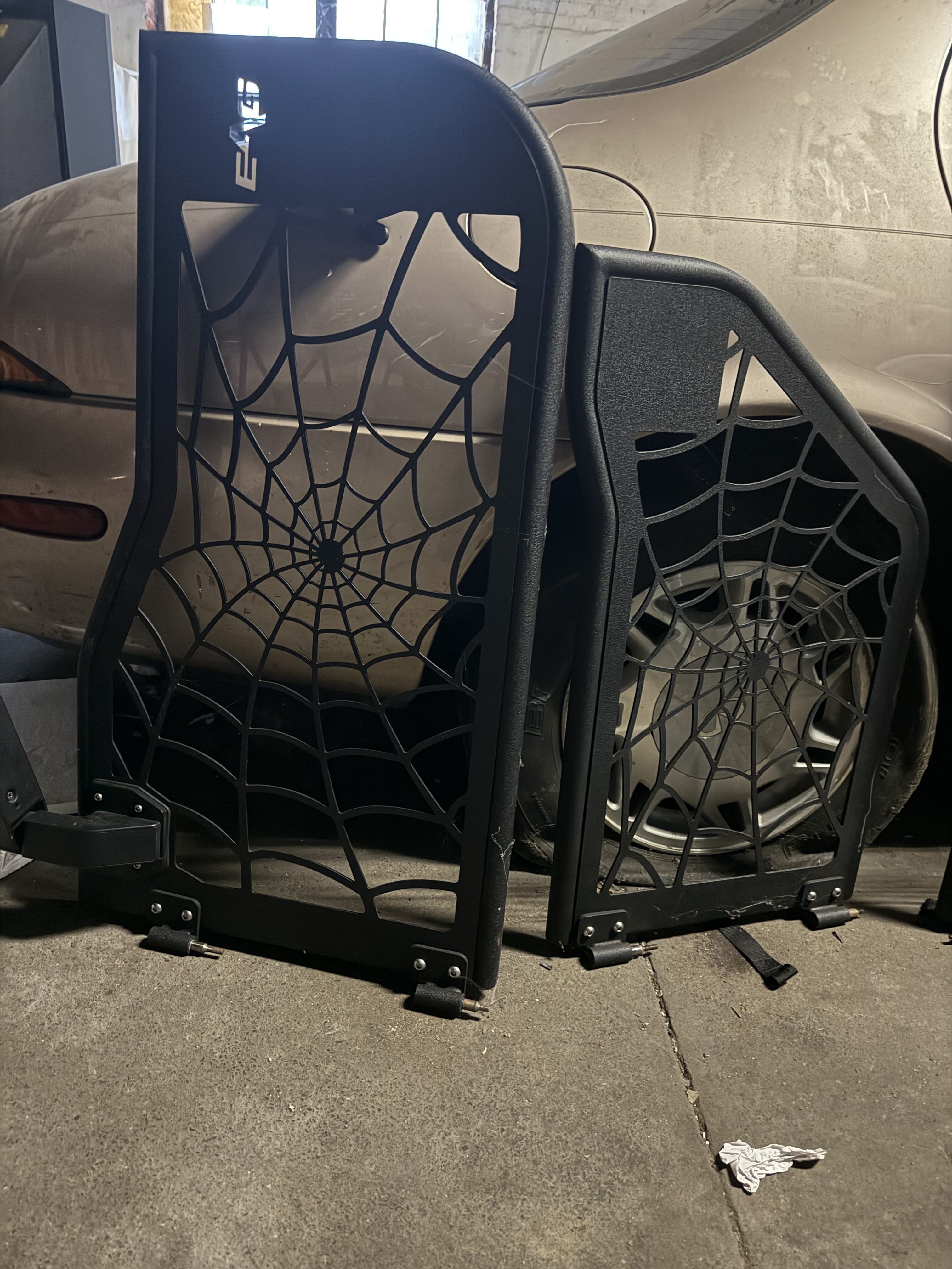 Extreem Tarain Spiderweb doors
