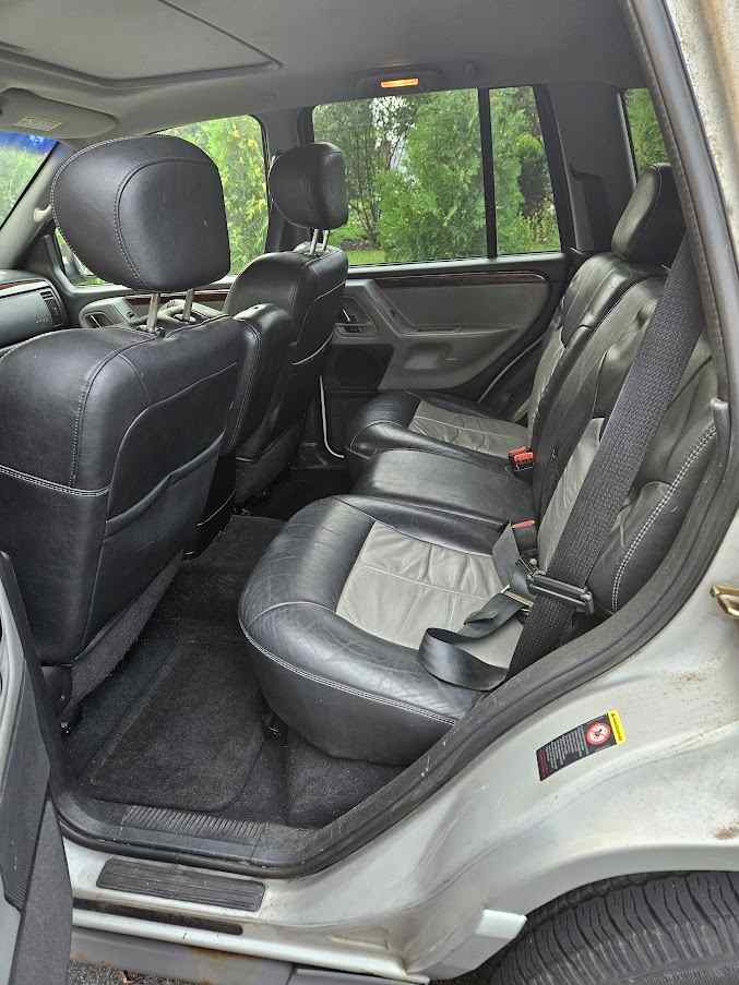 2004 Grand Cherokee Overland