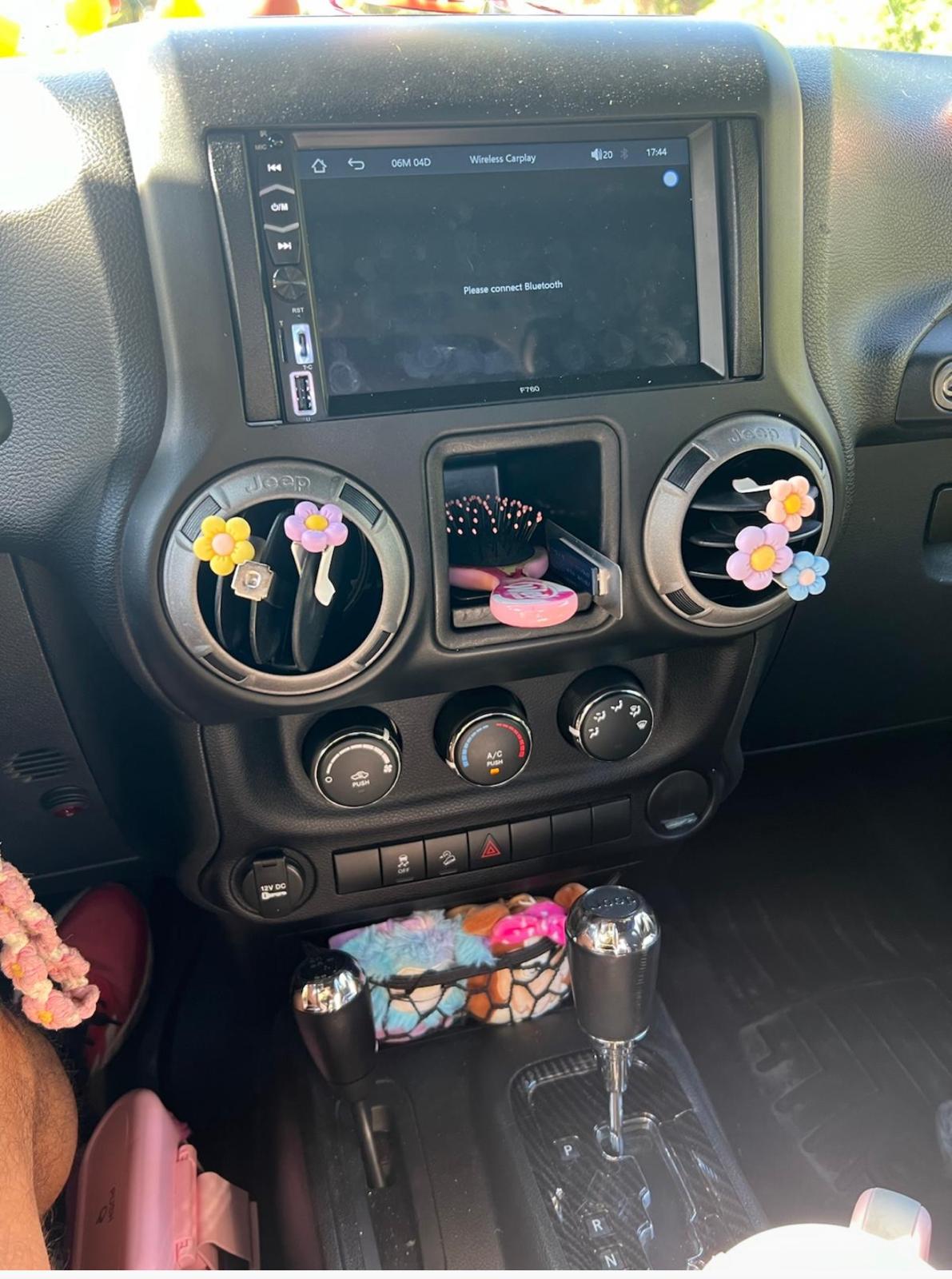 2016 Wrangler lifted, big tires, apple play, 46,000 miles.