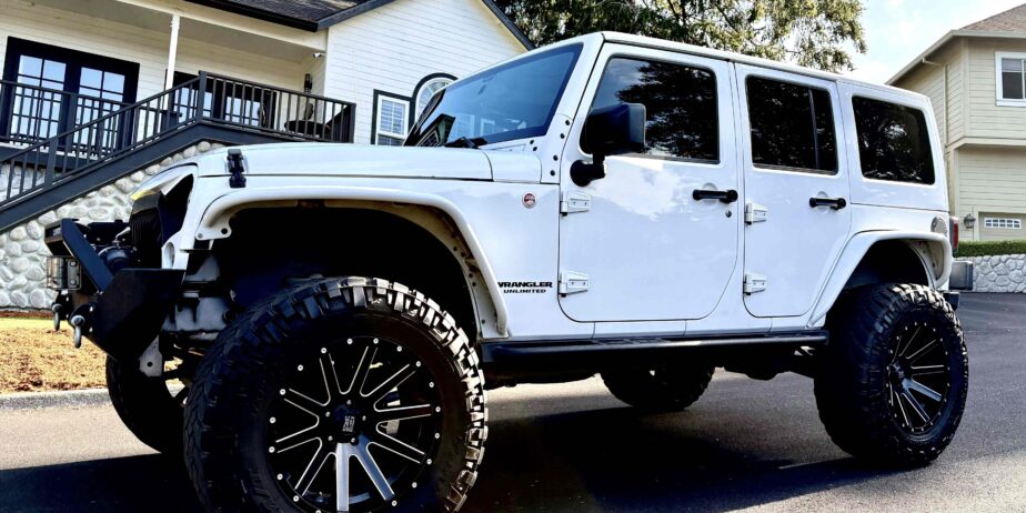 Wrangler Unlimited Rubicon Hard Rock 2015 – Fully Loaded, LOW MILES!