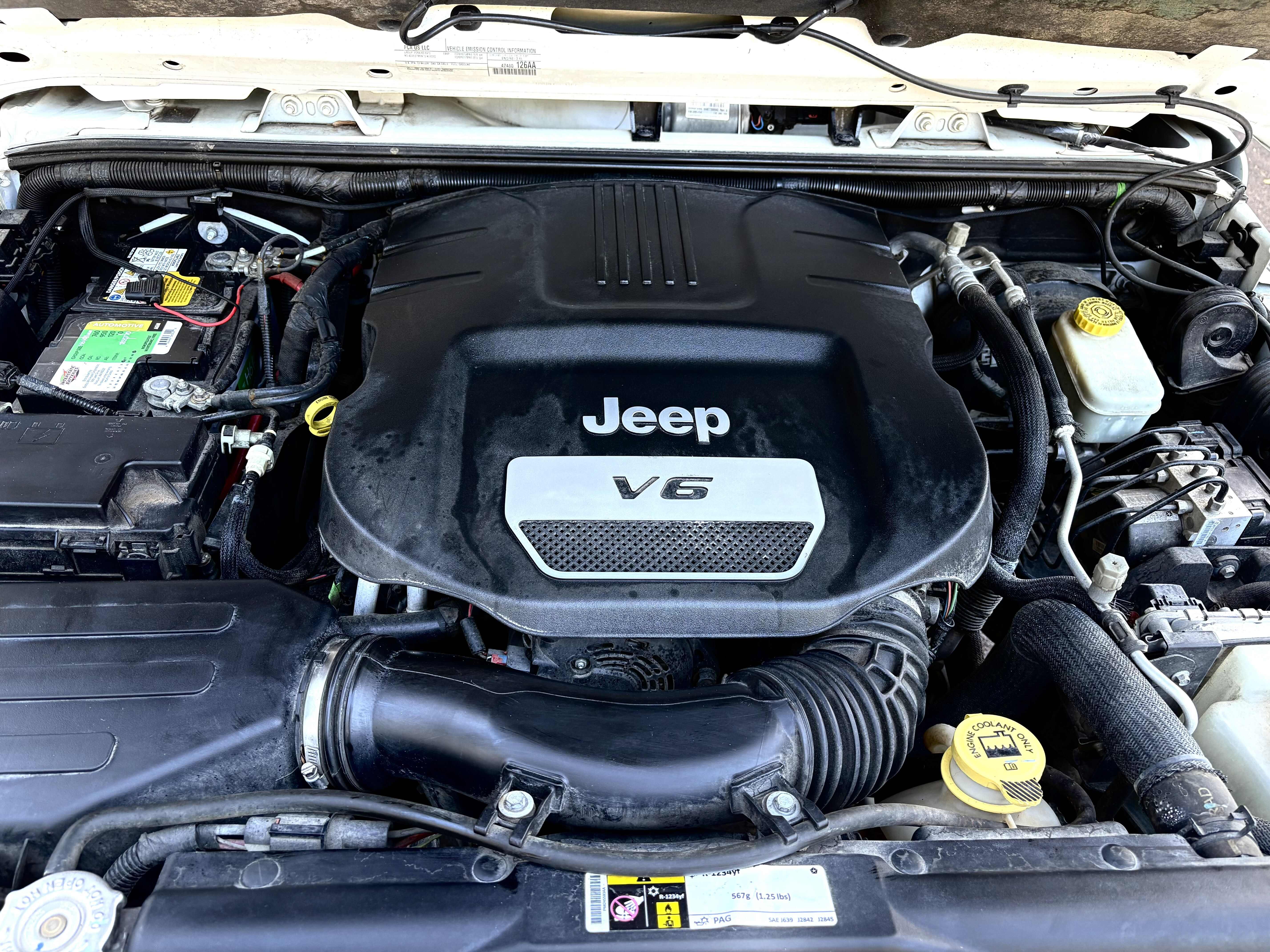 Wrangler Unlimited Rubicon Hard Rock 2015 – Fully Loaded, LOW MILES!