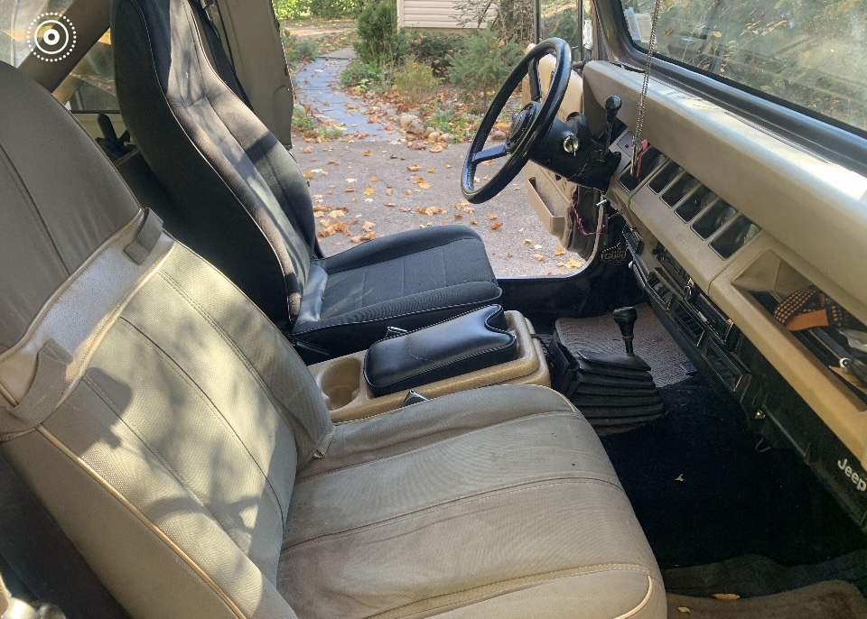 Wrangler Sahara 89