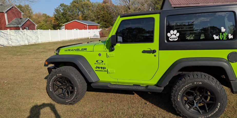 2013 Gecko Green Jeep Wrangler