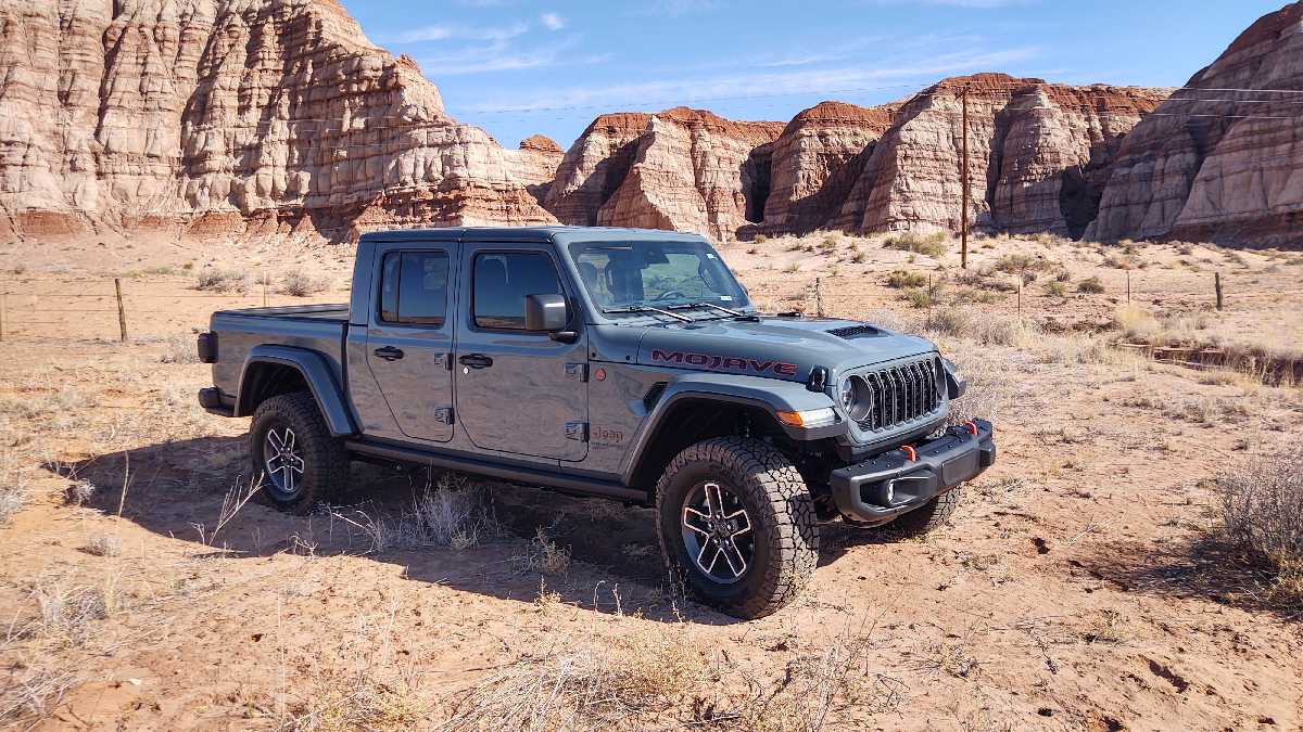 2024 Gladiator Mojave X – AMAZING JEEP for sale!