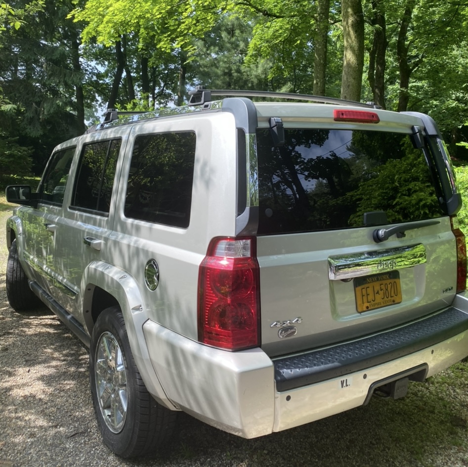 Jeep Commander Overland 09 RARE Graystone Color! Hemi 5.7