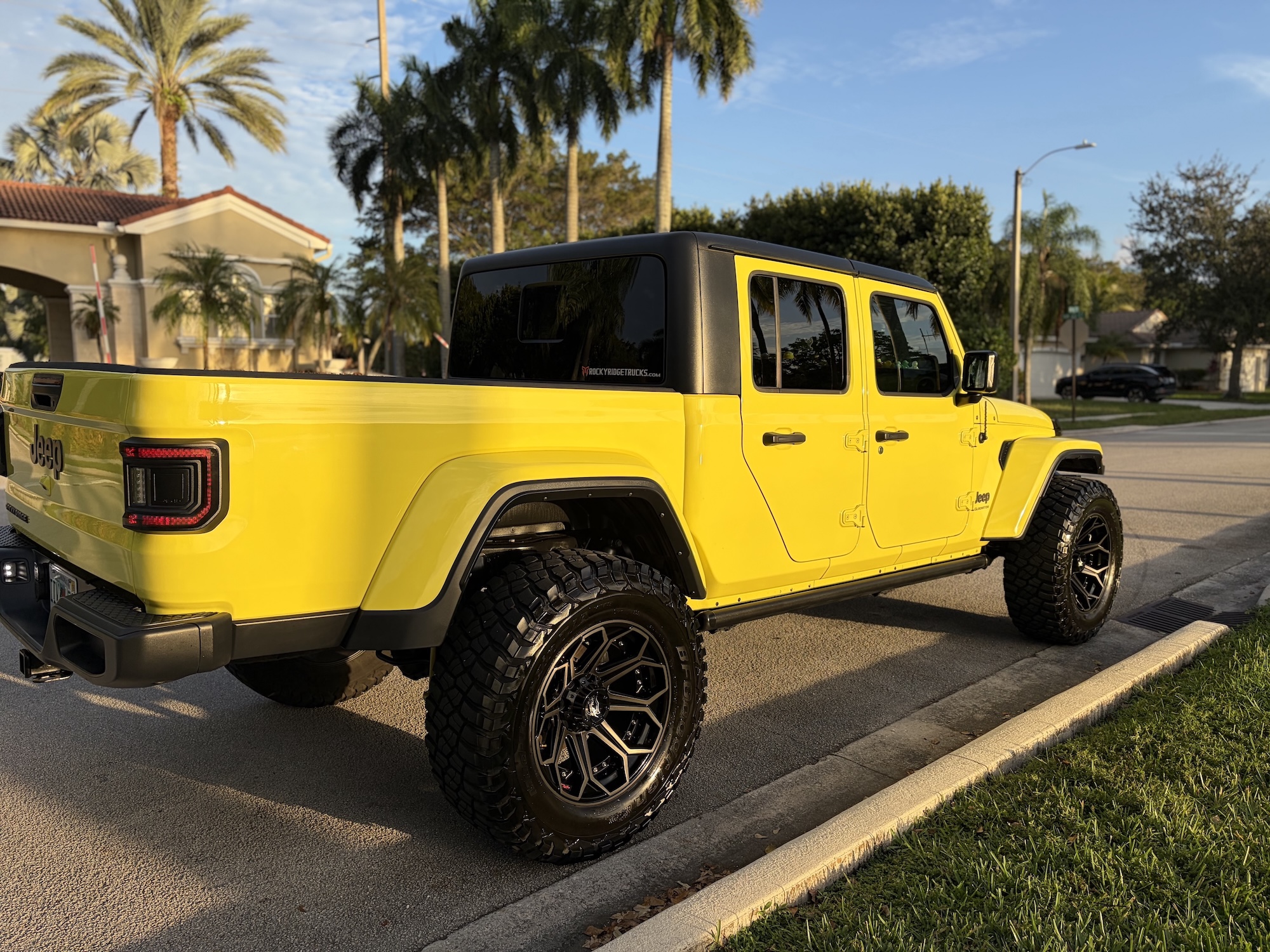 2023 Jeep Gladiator Sport S ROCKY RIDGE