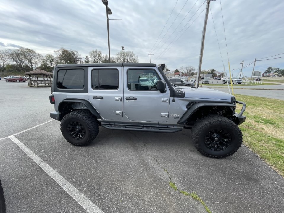 2019 Wrangler – CLEAN pavement princess