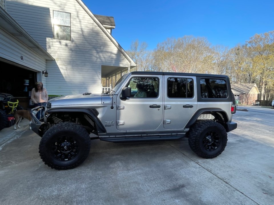 2019 Wrangler – CLEAN pavement princess