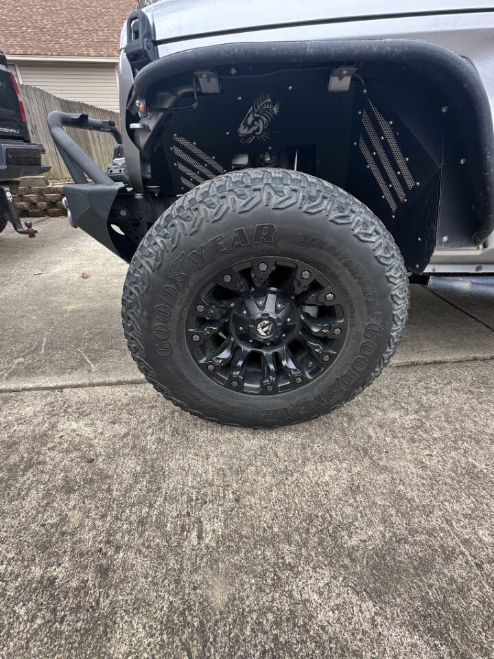 2019 Wrangler – CLEAN pavement princess