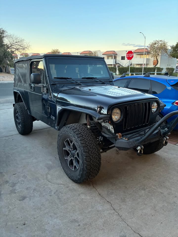 2006 LJ Rust Free
