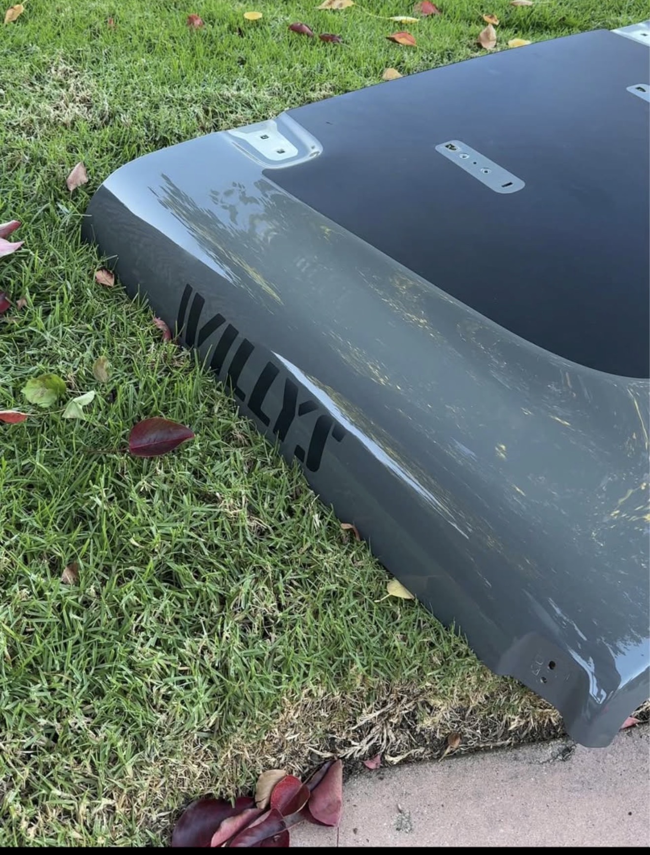 Sting Grey Jeep Willys JL Hood